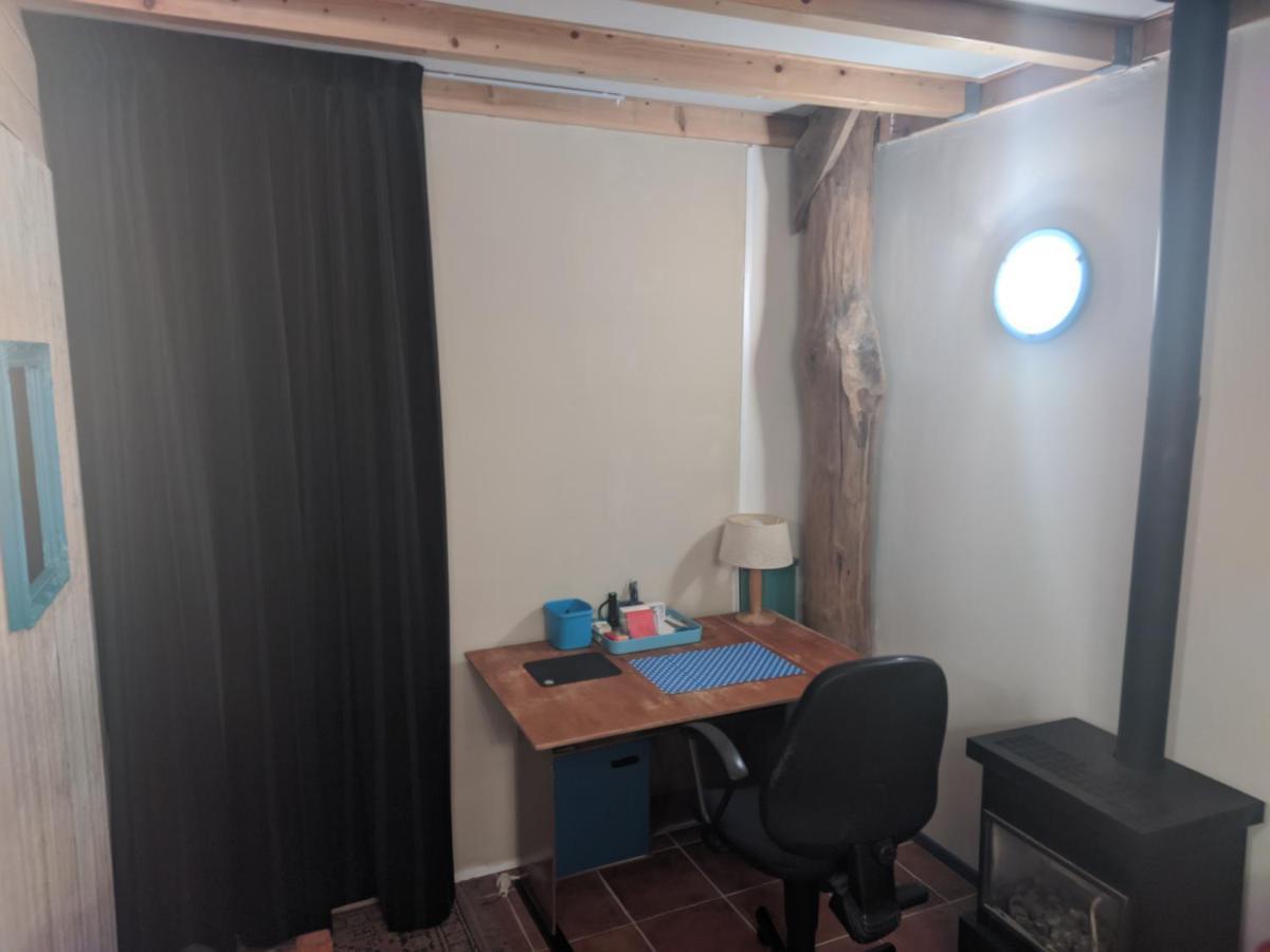 Logeerruimte In Gerenoveerde Boerderij In Wachtum Exterior foto